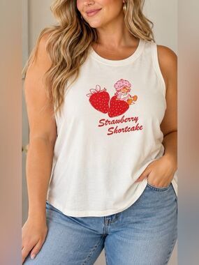 Strawberry Shortcake Women's 2X Ivory Graphic Tank Top Retro NWT